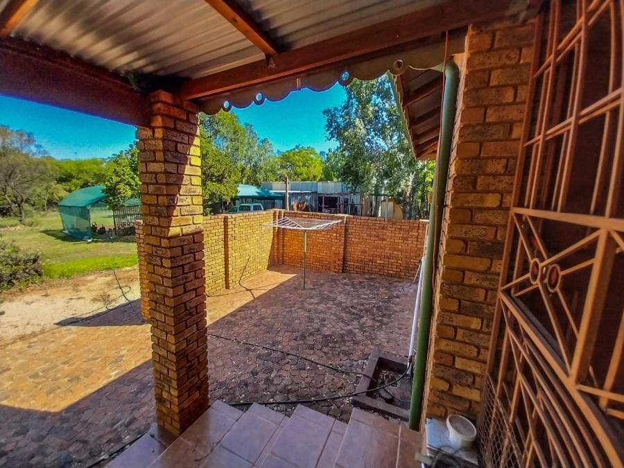 To Let 2 Bedroom Property for Rent in Broederstroom North West